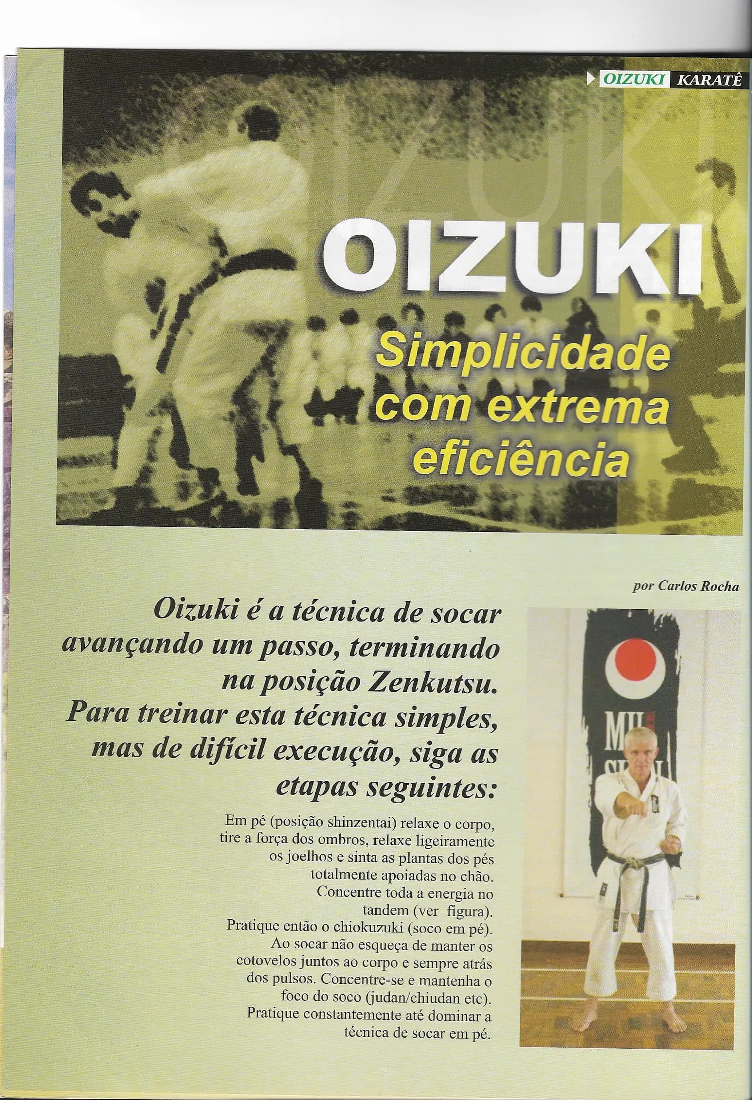Página de abertura da matéria Oizuki na revista Kiai, com o Sensei Carlos Rocha socando diante do banner do Mushinkan